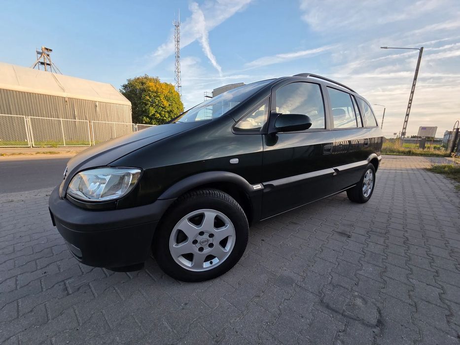 Opel Zafira 1.8 Benzyna, Klimatyzacja, Navigacja, Ważne Opłaty, Stan BDB.