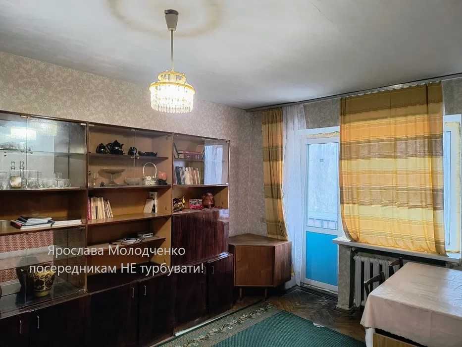 Продається двокімнатна квартира бул.Міхновського 6-б, ст.м.Либідська