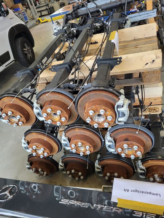 OŚ Belka Tylna Mercedes Sprinter W910