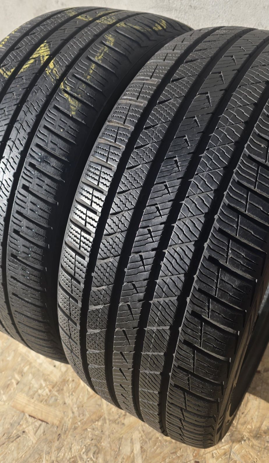 2x 225 40R18 Vredestein Quatrac Pro Wielosezon