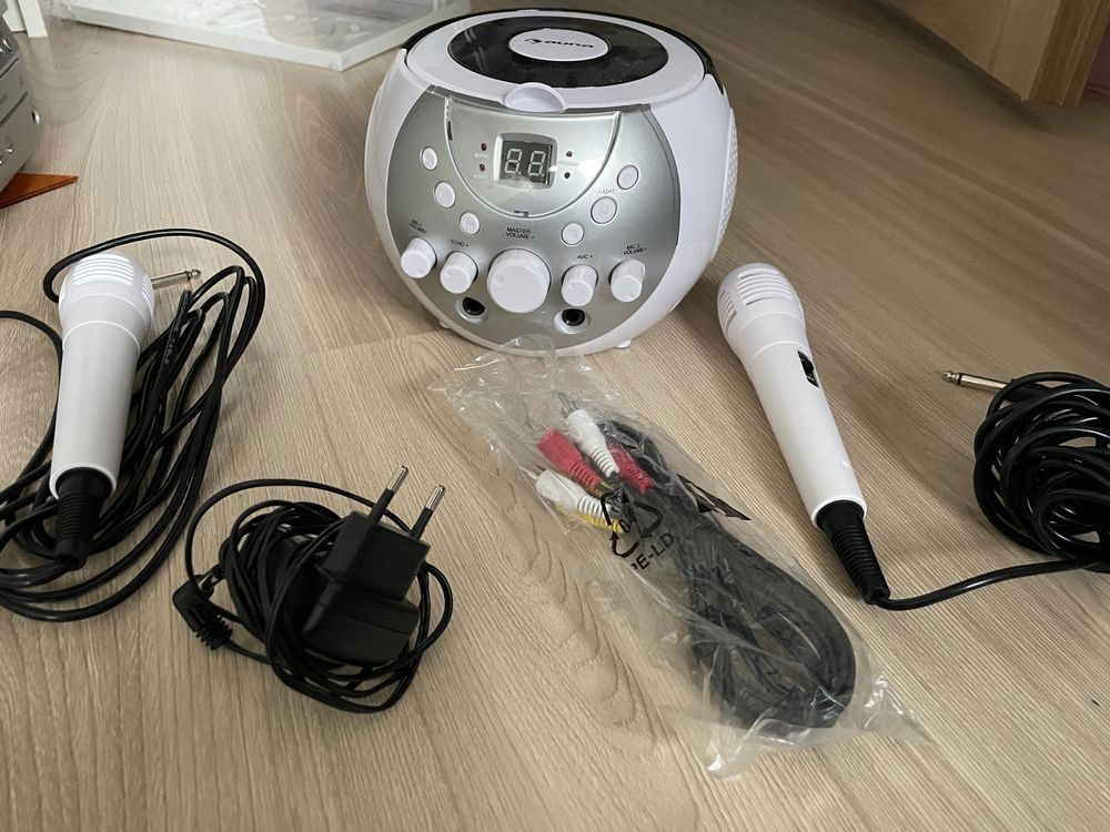 Odtwarzacz cd karaoke dla dzieci z mikrofonami