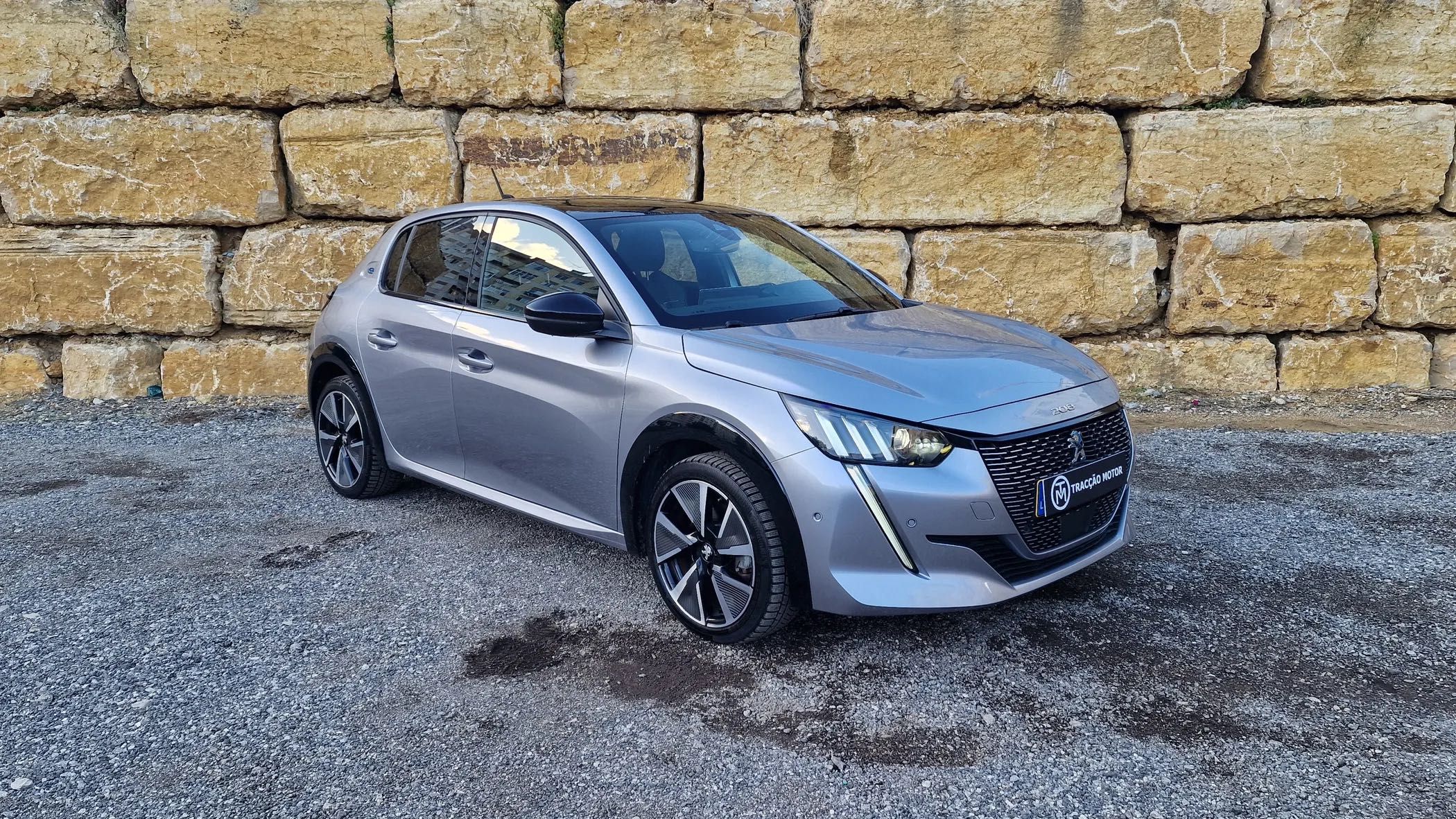 Procura Motorista TVDE Pegeout E 208 eléctrico