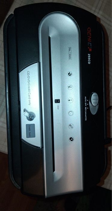 Знищувач документів (шредер) Genie 255cd.