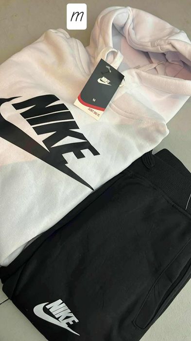 Dresy męskie wyprzedaż