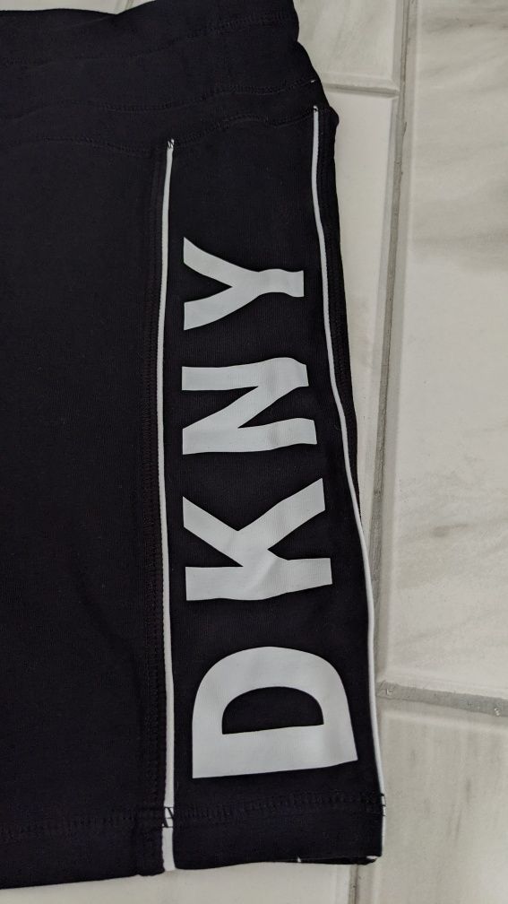 Спортивні шорти велосипедки DKNY S