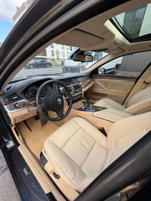 Продаю BMW ф10 520b 2011.