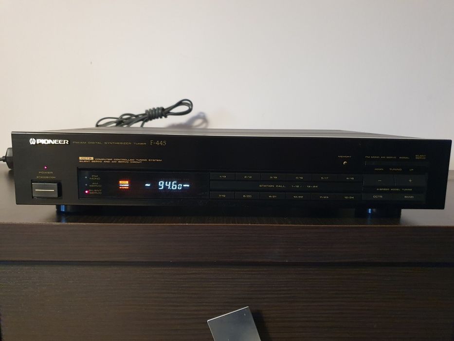 Tuner Pioneer FM/AM F-445