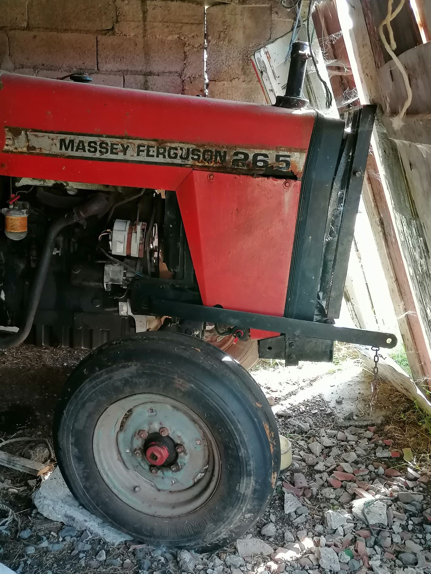 Trator Massey-Ferguson 65Cv