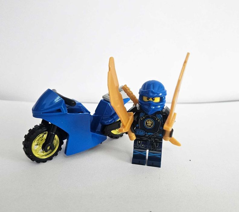 Lego Ninja minifigure with motorcycle (8pcs)