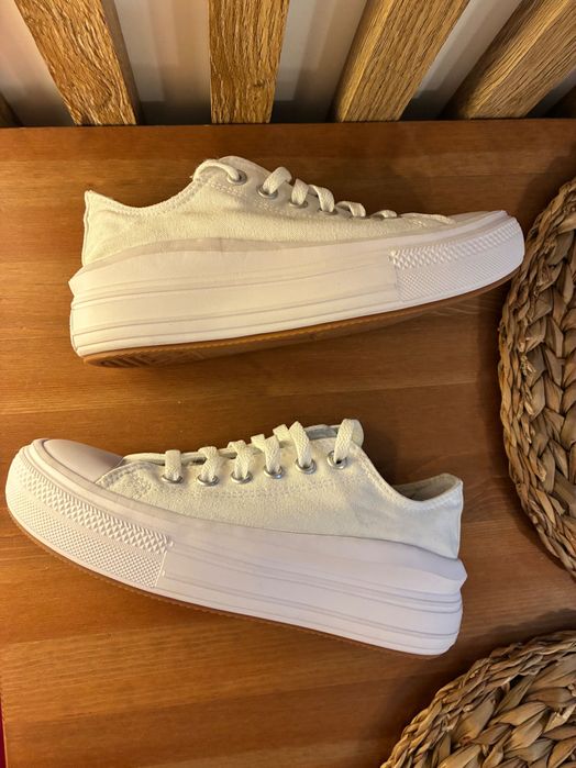 Białe wygodne Converse 38 24,5 cm na platformie