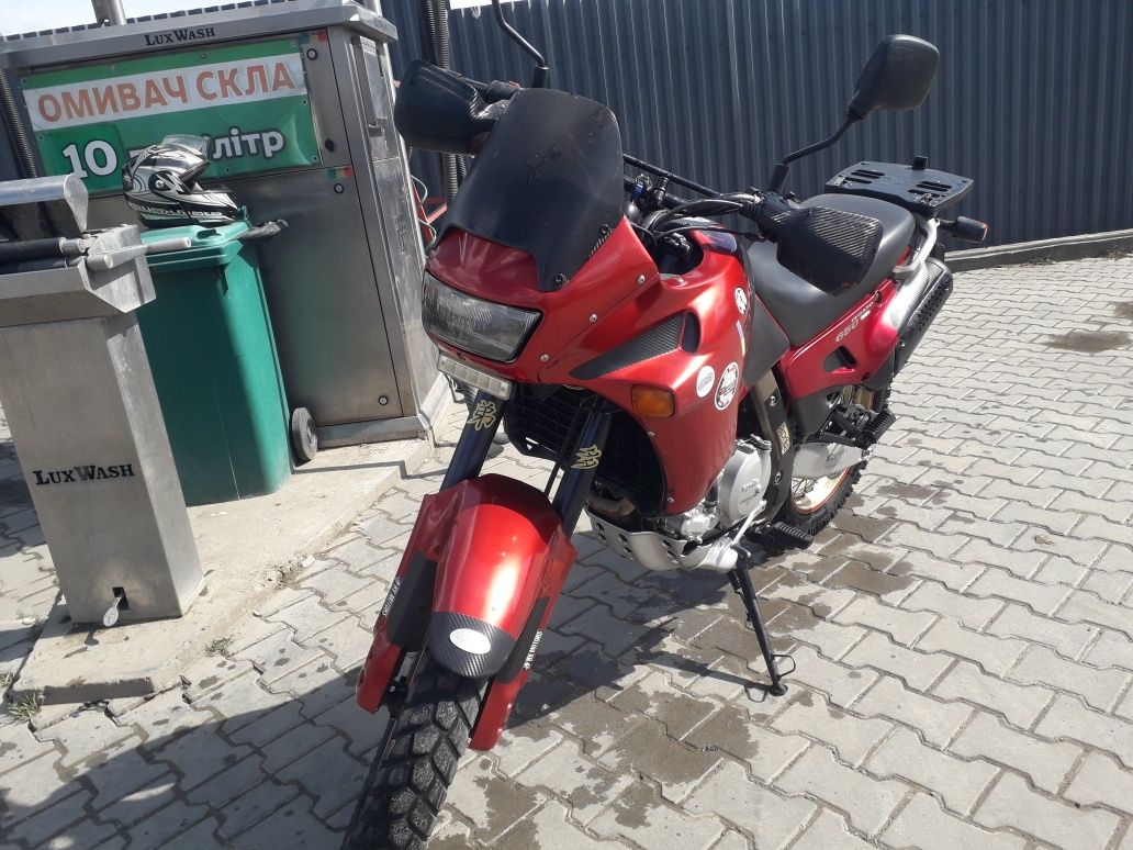 Ендуро Aprilia Pegaso 650cc