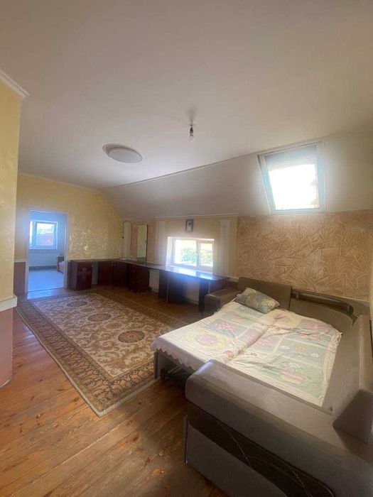 Продам просторий 2-поверховий будинок ! вул.Грузинська