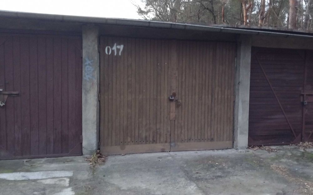 garaż do wynajęcia przt ulicy Powstancow bedzie dostepny za 2 miesiace