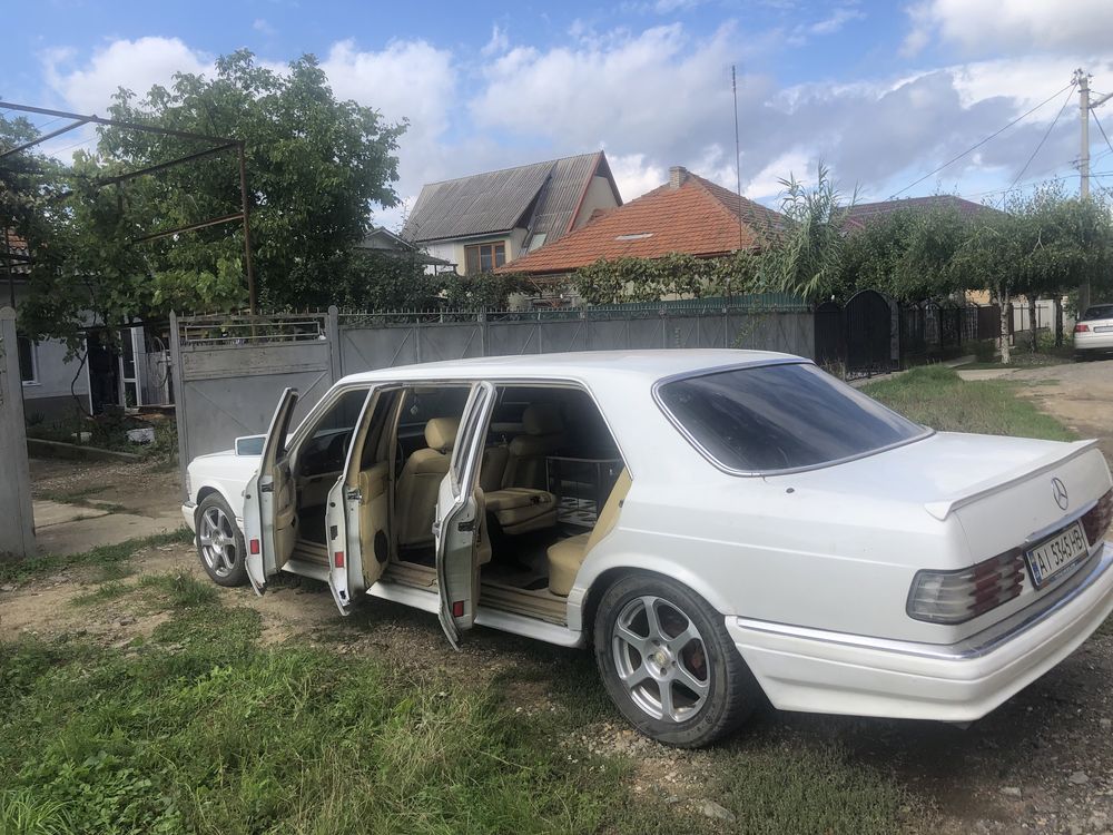 Mercedes Benz Limousine Pullman “ Sonderklasse “  W126 SE380 1981