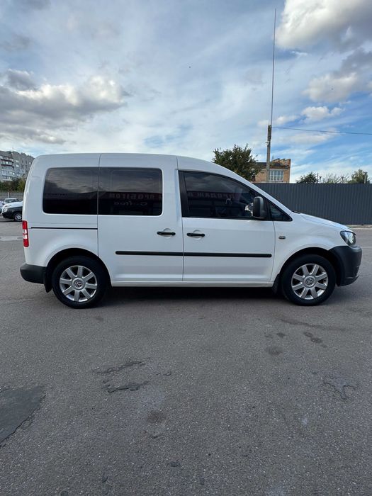 Volkswagen Caddy 2011 оригінальний пасажир турбодизель