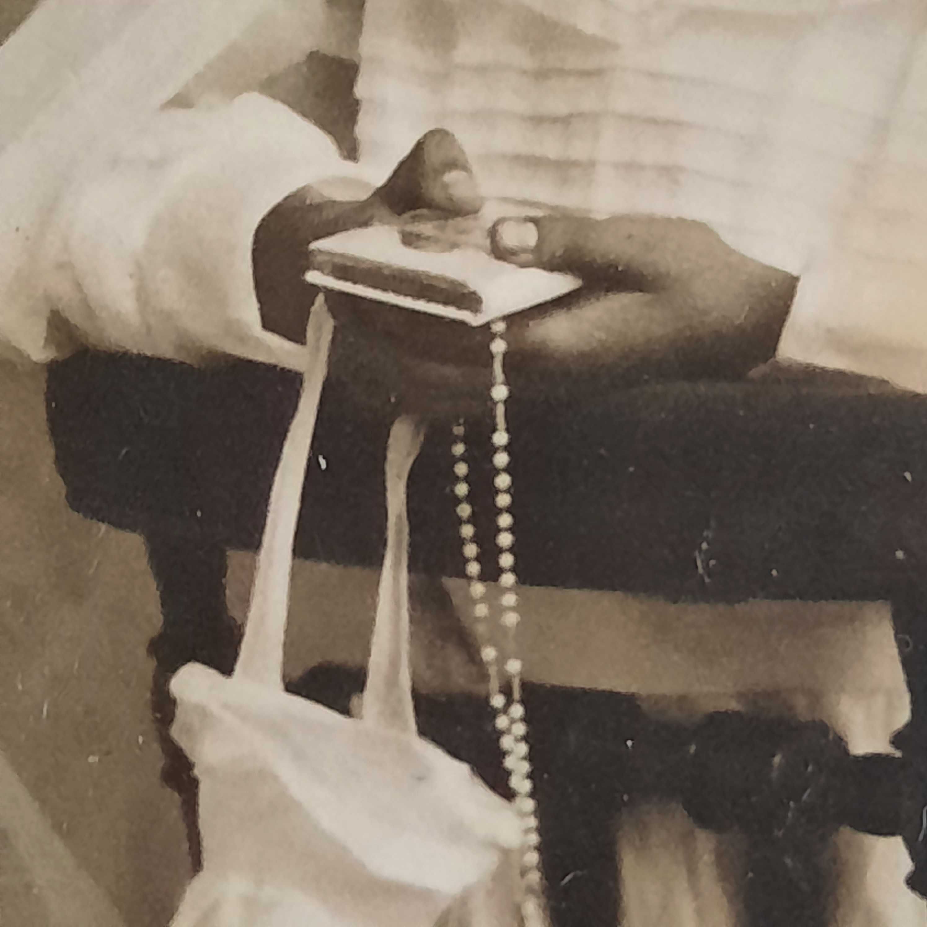 Fotografia antiga do século XIX.Primeira comunhão