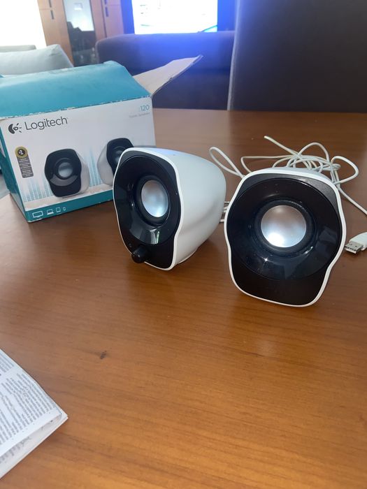 Colunas logitech