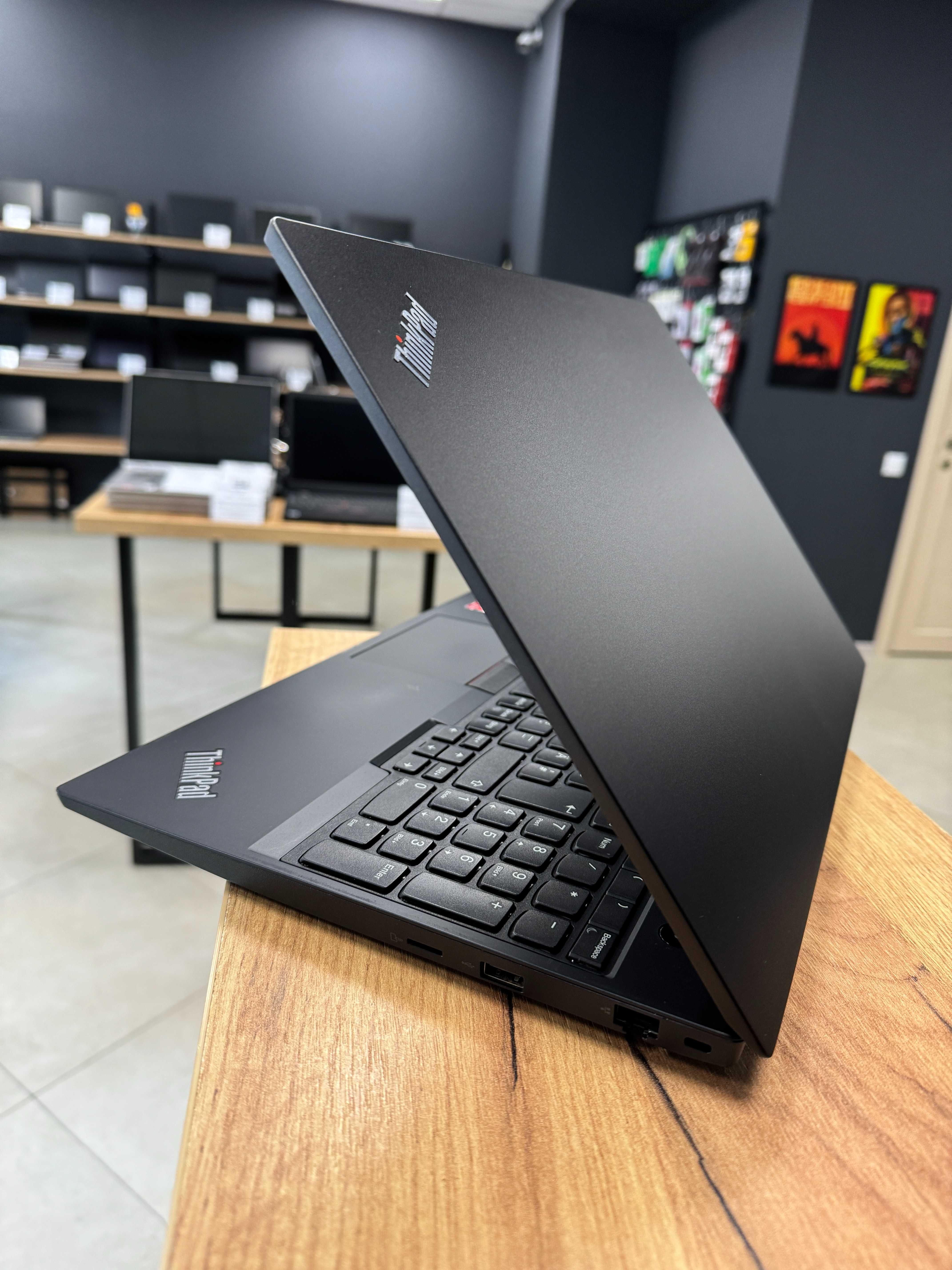 Ноутбук Lenovo ThinkPad E595 - Ryzen 5 3500U 4 ядра/16 GB/512 NVME/IPS