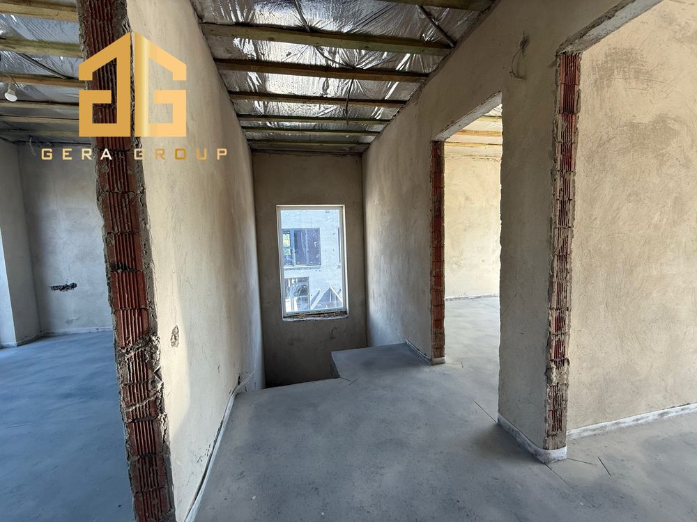 Під чистовий ремонт Дуплекс 120 кв.м, 3 сотки, газ , світло 10 кв.т,