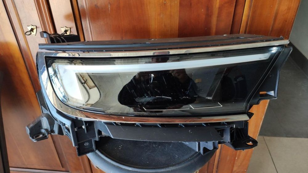 farol direito full Led Opel Mokka