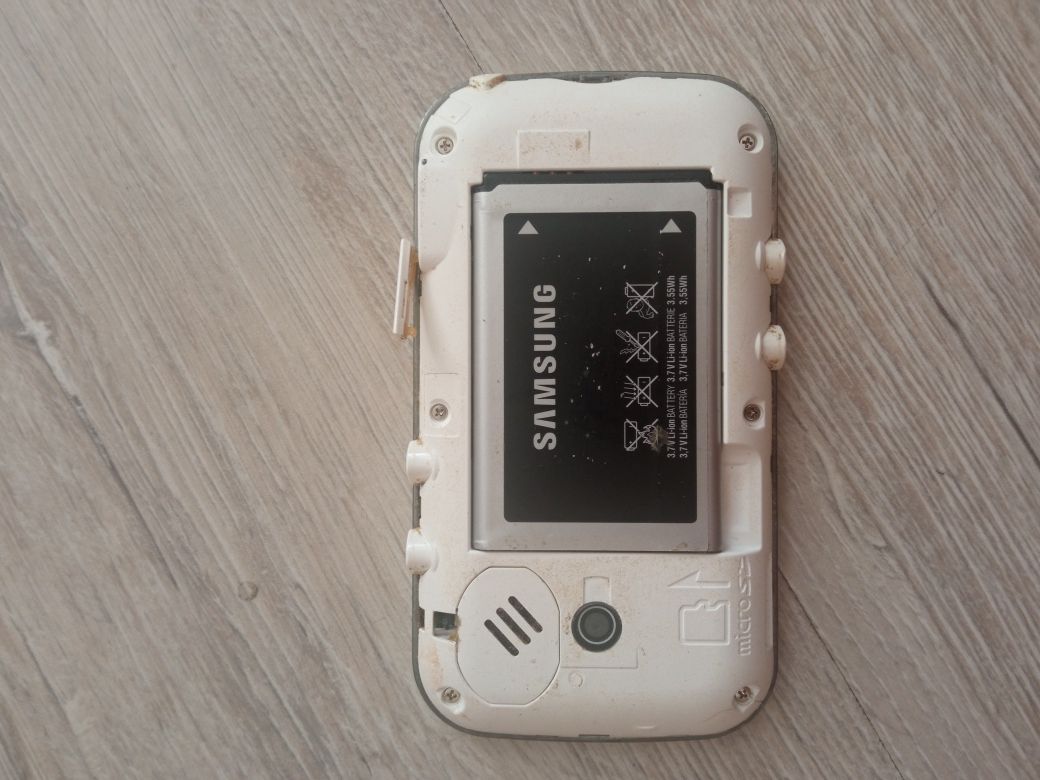 Samsung telefon komórkowy.