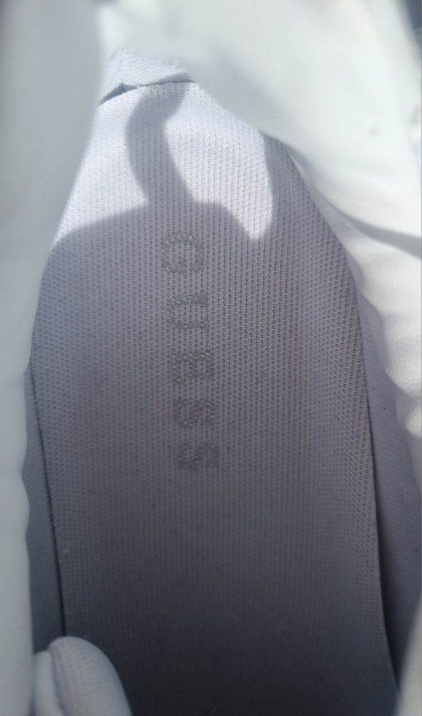 Sneakersy Guess Mags