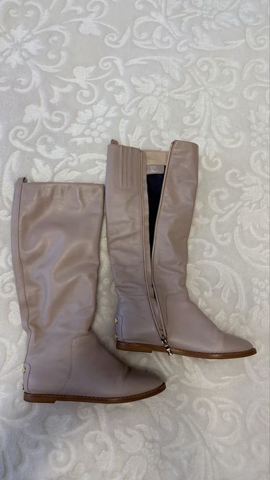 Чоботи жіночі, шкірані
