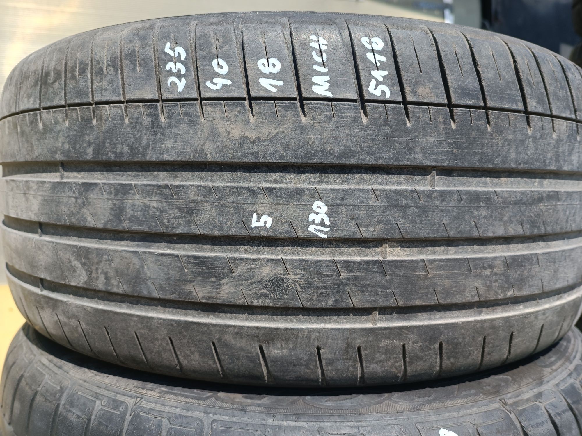 Opona 1szt Michelin 235/40/18