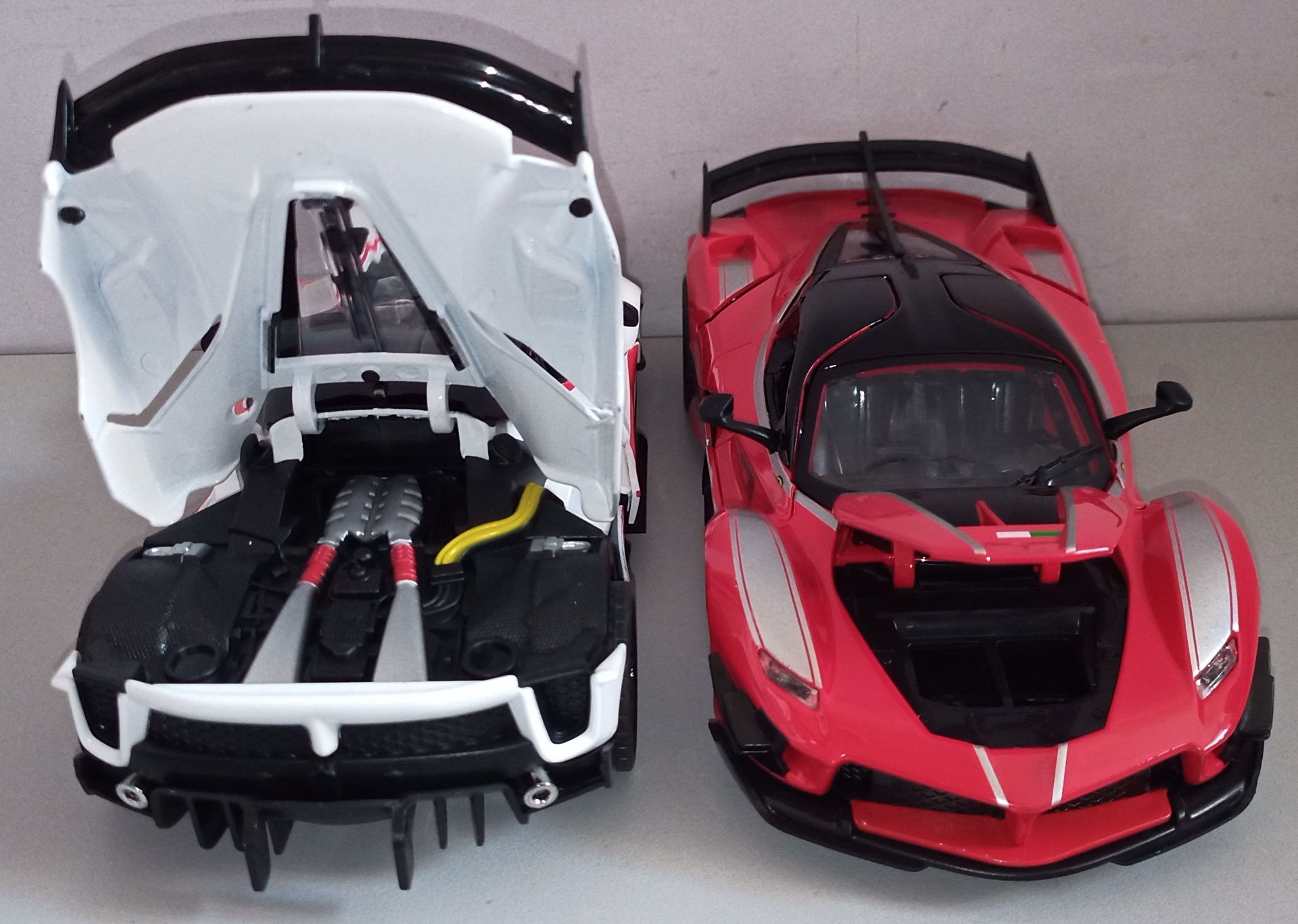 Машинка Ferrari FXX-K EVO модель 1:24 "Автосвіт". Металл, звук,