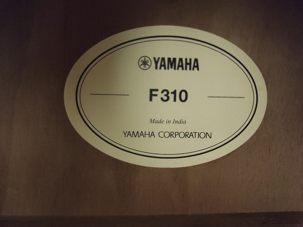 Гитара Yamaha f310 в идеальном состоянии