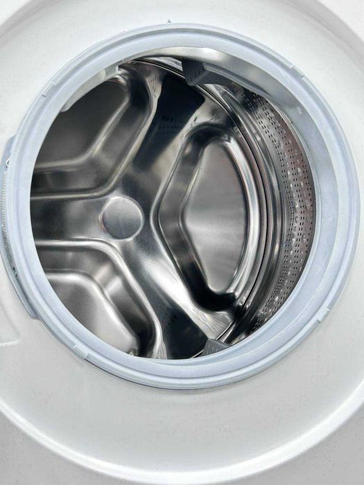 Пральна та сушильна машини Siemens IQ500 WG56G2M40 та WQ33G2D40