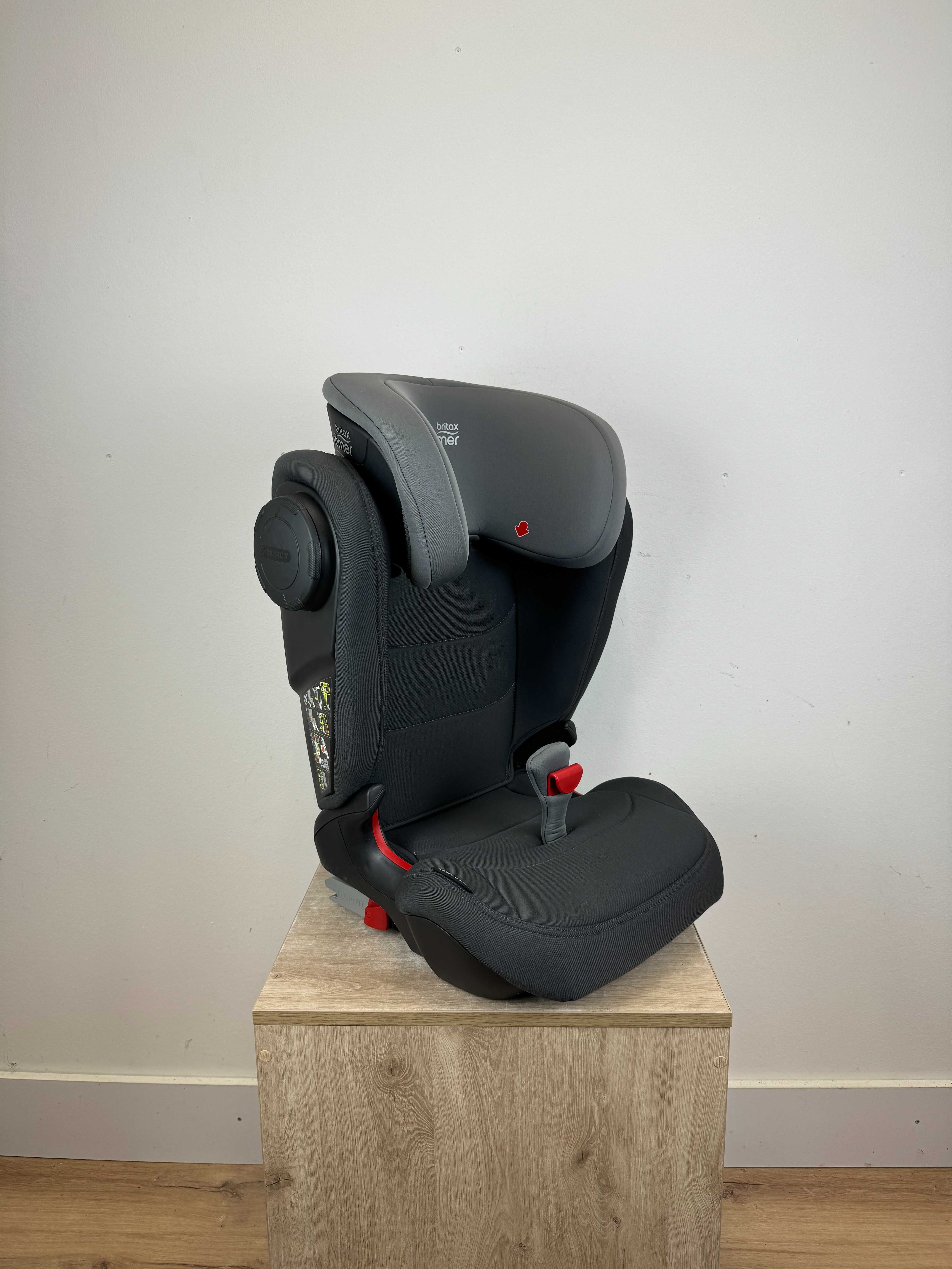 Fotelik Samochodowy ROMER KIDFIX III M 15-36 KG