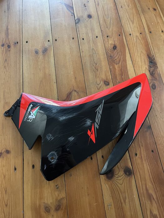 Owiewka lewa Aprilia RSV4