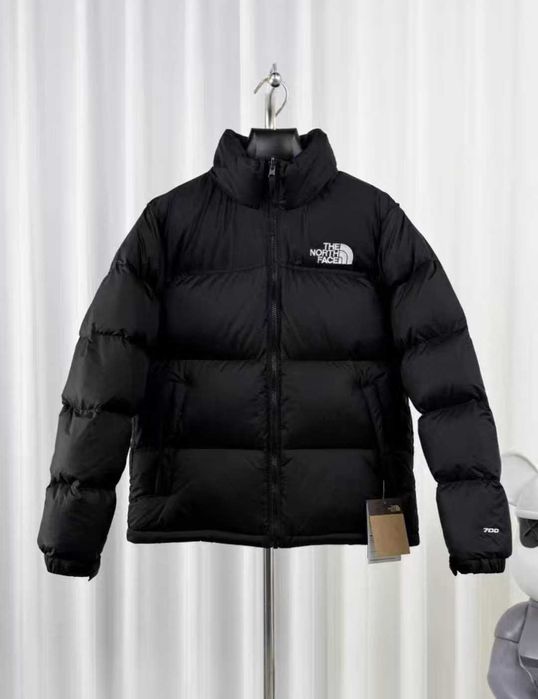 Czarna kurtka puchowa marki  / rozmiar S/  nowe