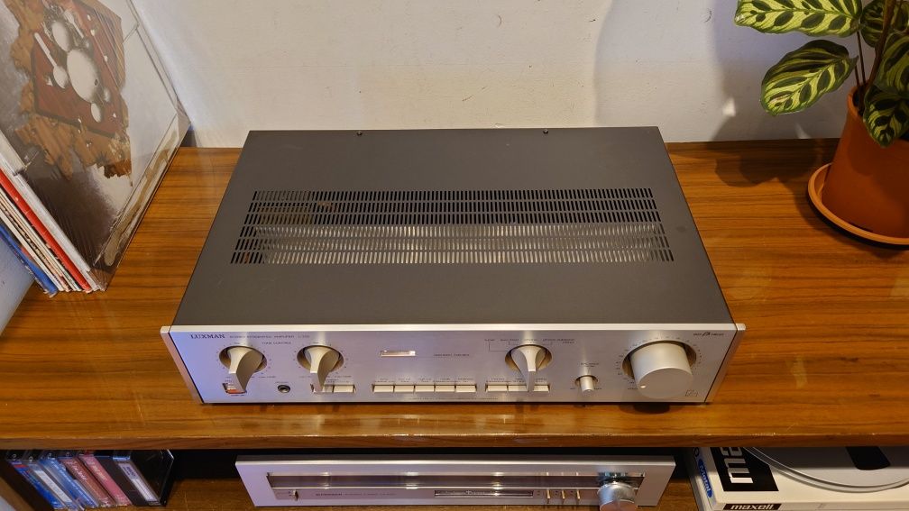 Luxman L210 wzmacniacz stereo, vintage lata 80te