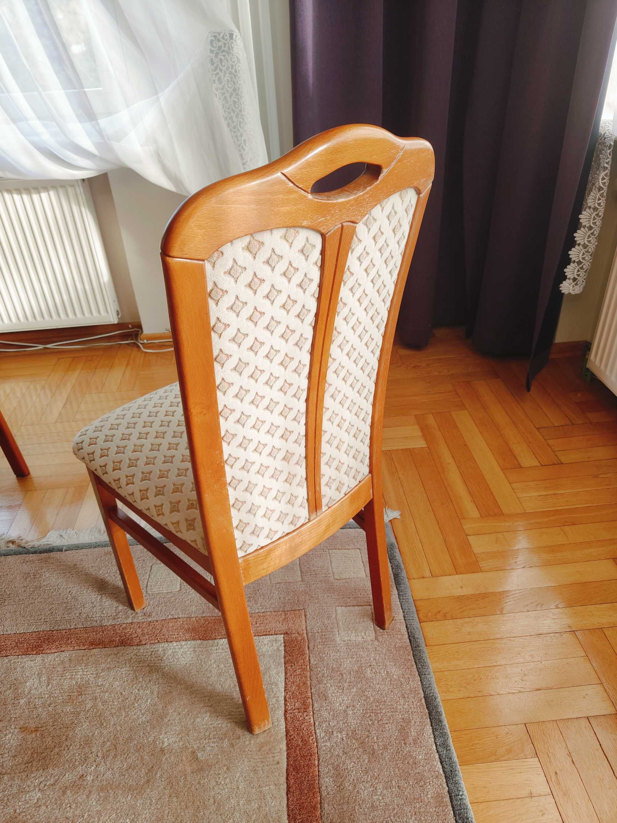 Stół Salonowy z Krzesłami