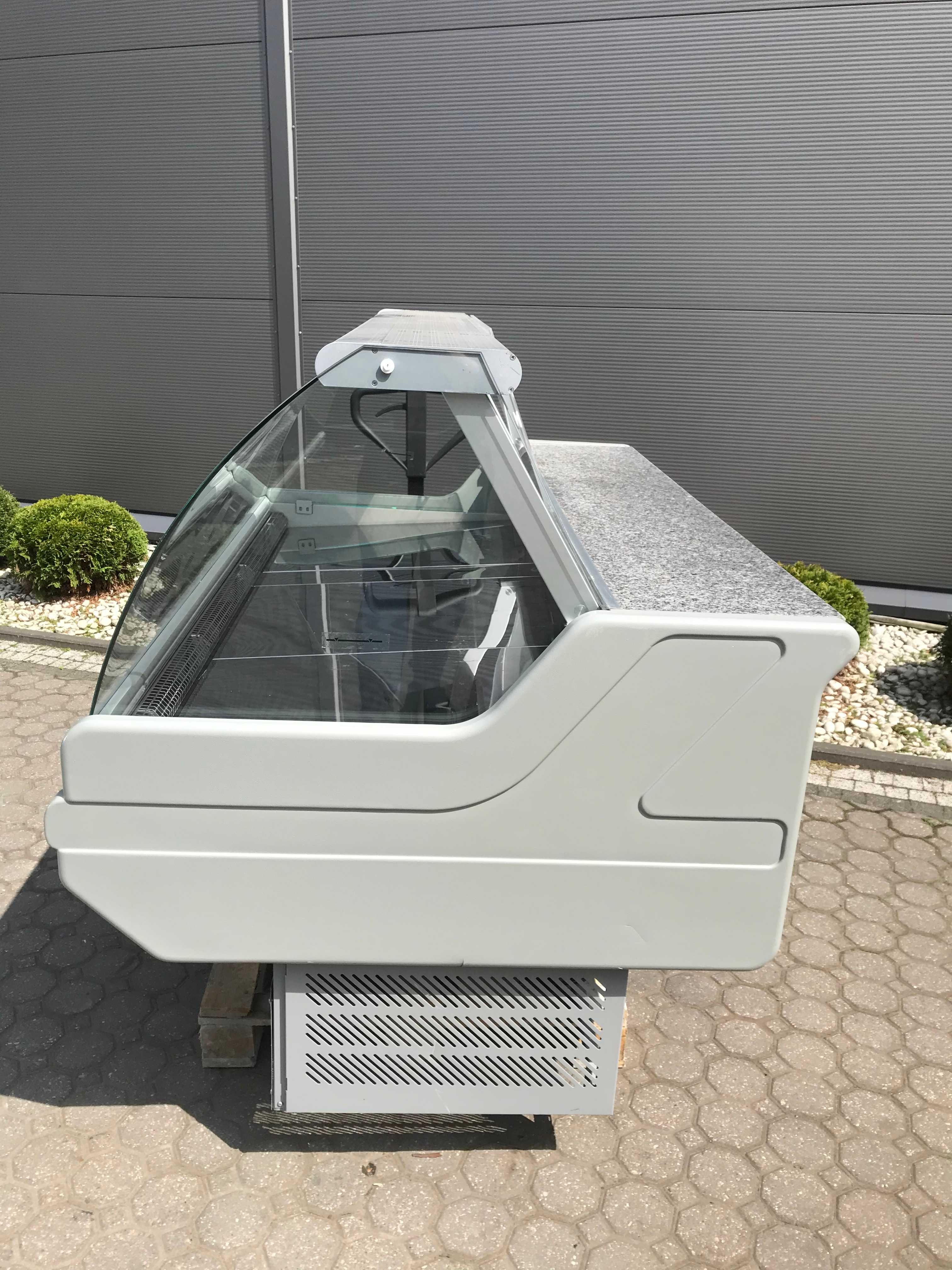 Lada witryna chłodnicza ES SYSTEM K dł 1,7 m. 2018r i inne urządzenia.