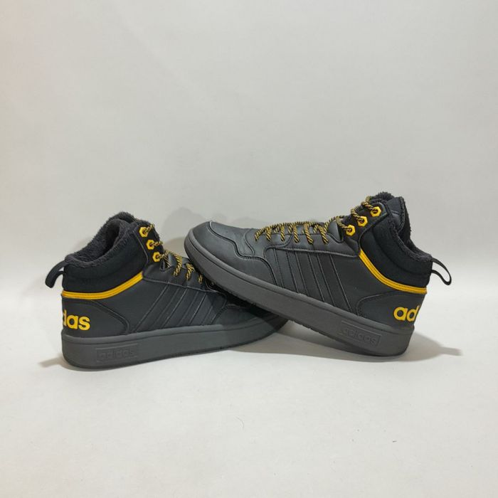 Кроссовки Adidas размер 41