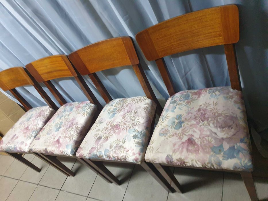 Ekskluzywny zestaw 4krzesla w kwiaty krzesła krzesło