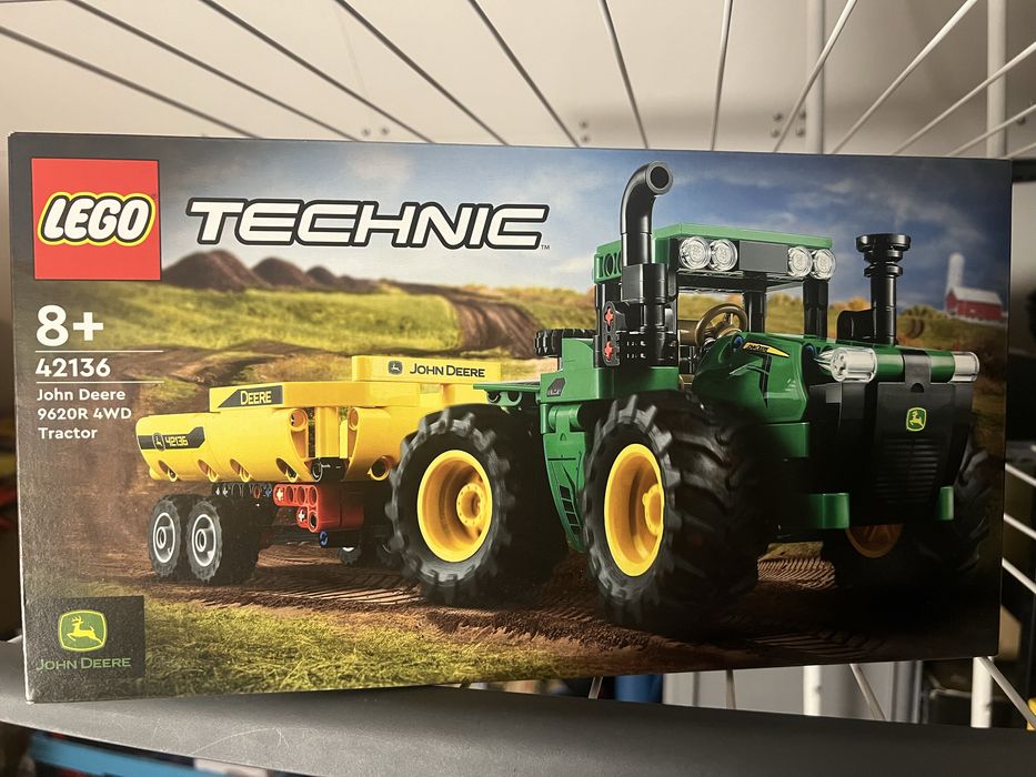 LEGO Technic 42136 Traktor John Deere 9620R 4WD nowe