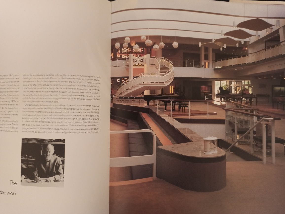 Hans Scharoun книга по архитектуре