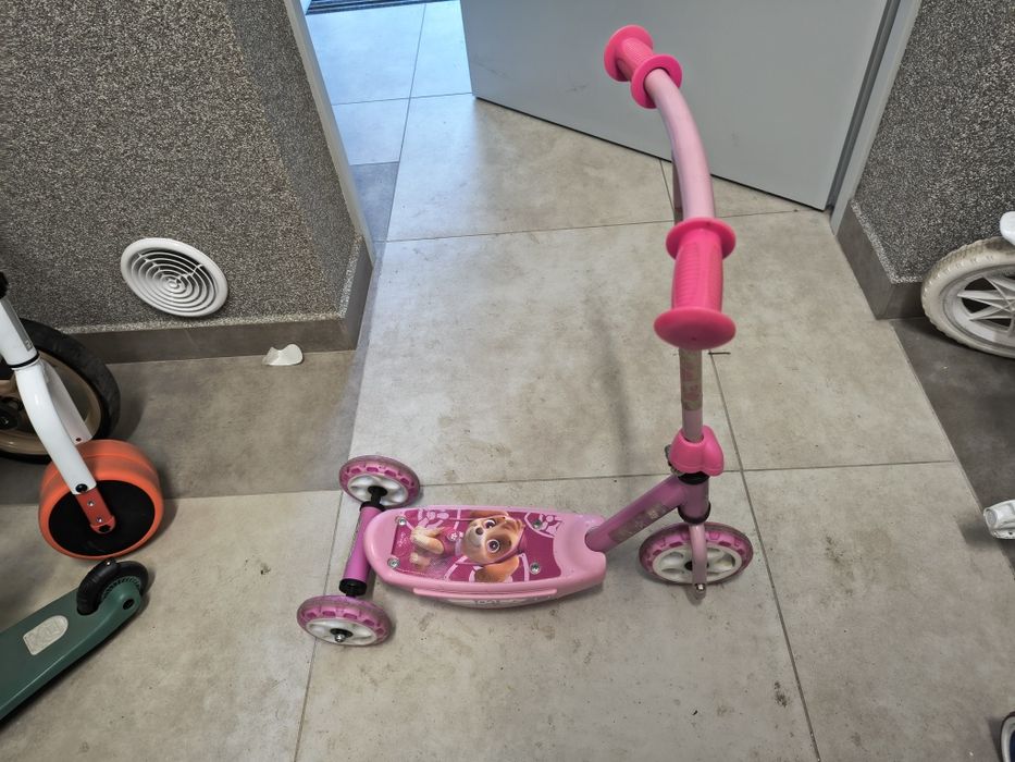 Hulajnoga dla dziewczynki