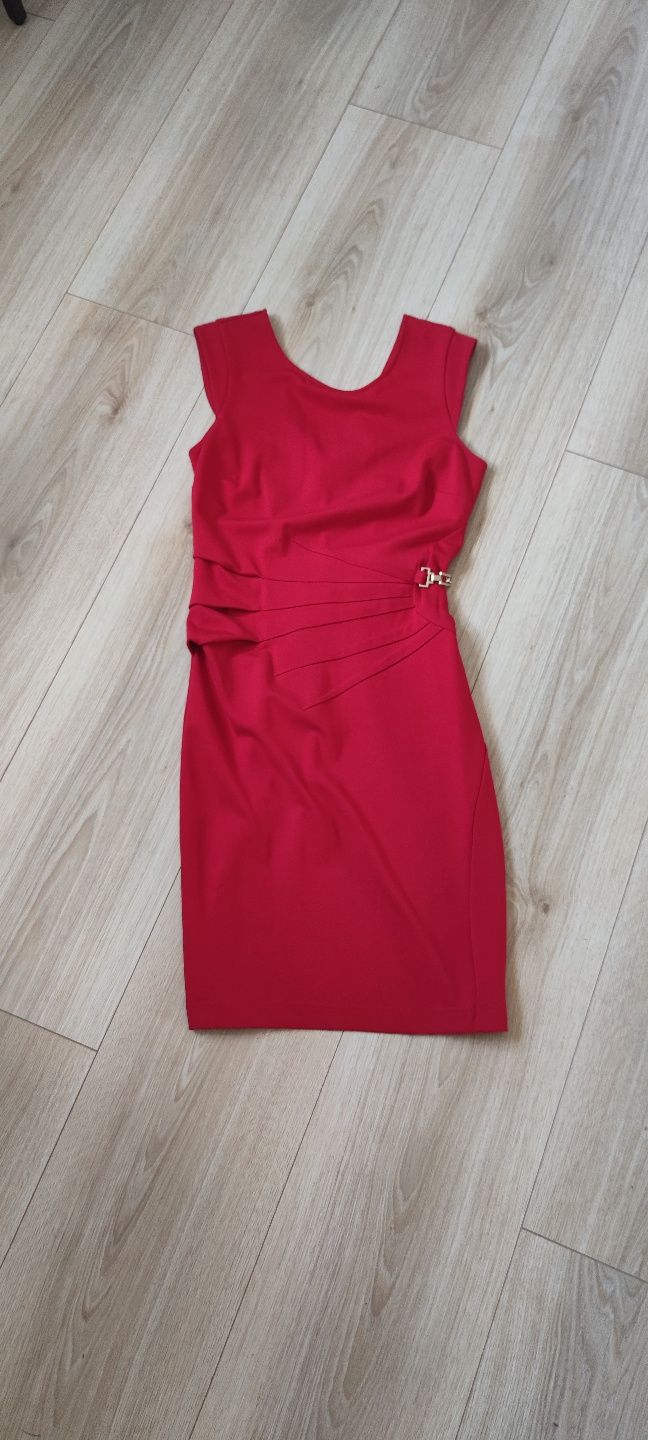 Dopasowana sukienka L/40/12 Lipsy London Love Michelle Keegan czerwona
