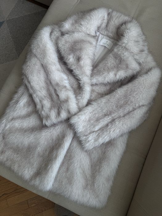 Шуба Stradivarius