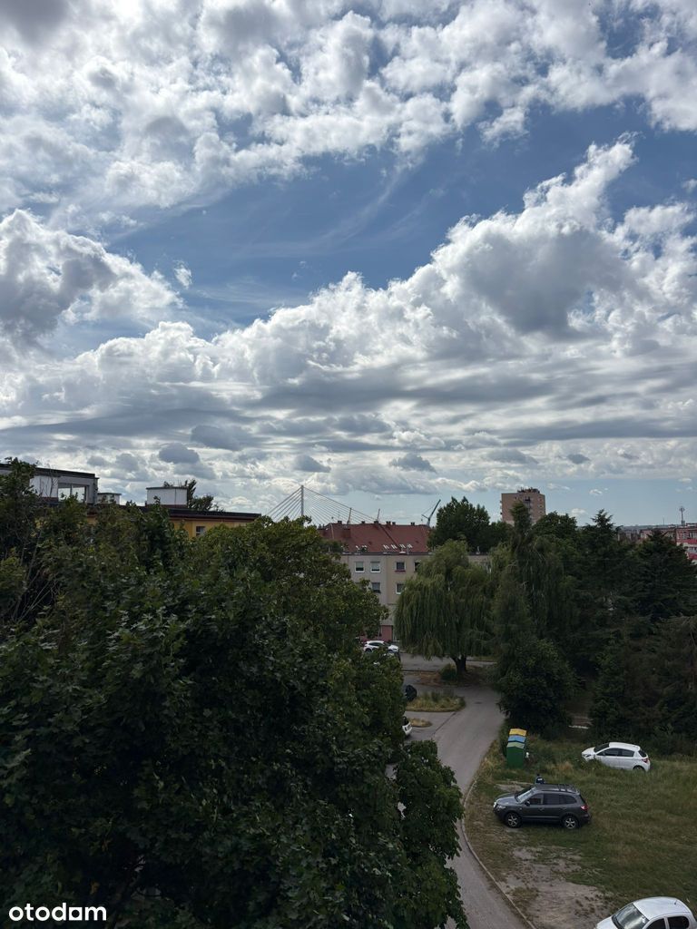 Trzy pokoje do kapitalnego remontu - cicha okolica, morze
