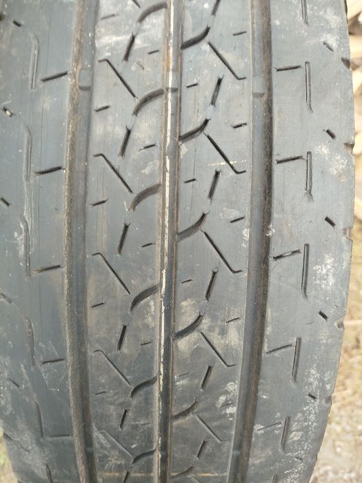 Sprzedam opony  215/65/16 C BUS
