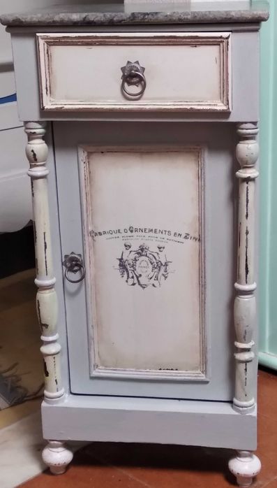 Mesas de cabeceira vintage