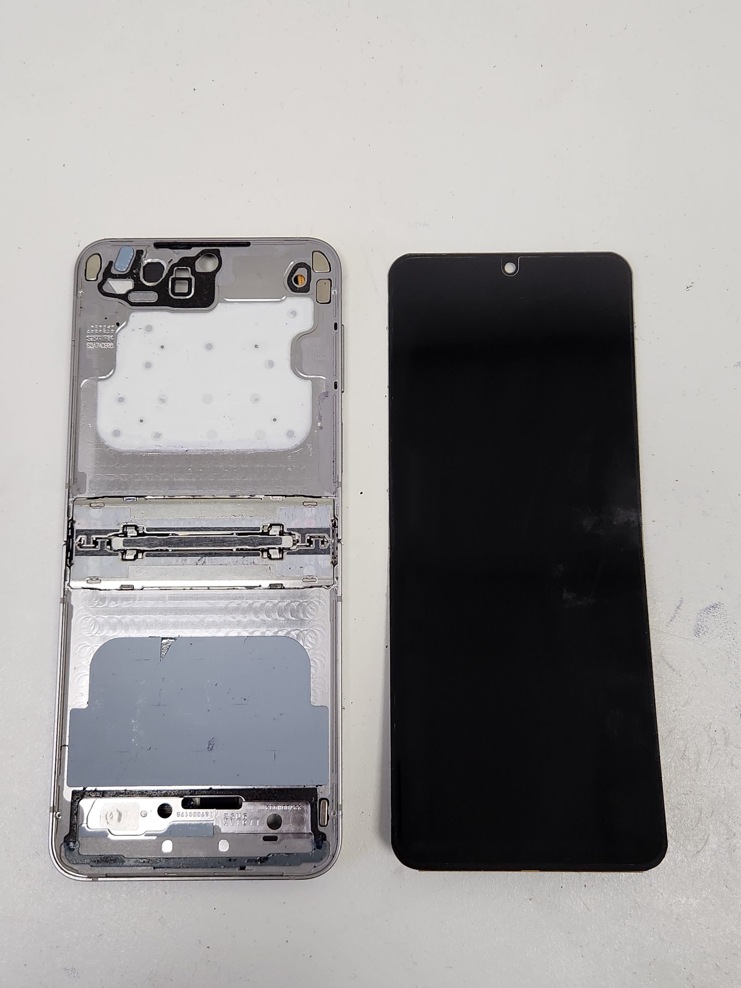 Ремонт Samsung Fold та Flip, всі моделі