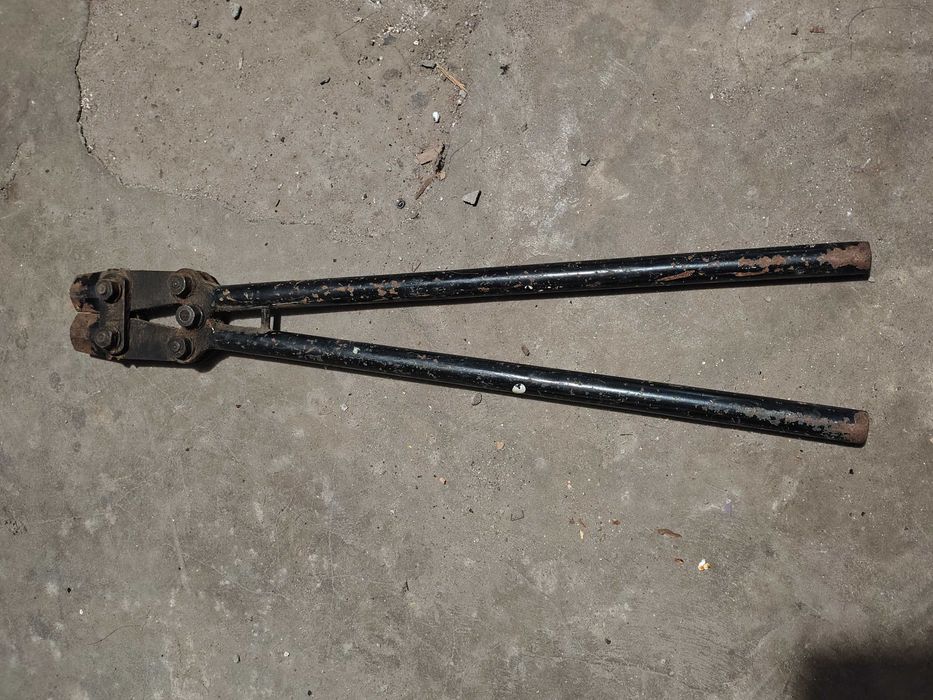 zabytkowe duże solidne nożyce do cięcia drutu