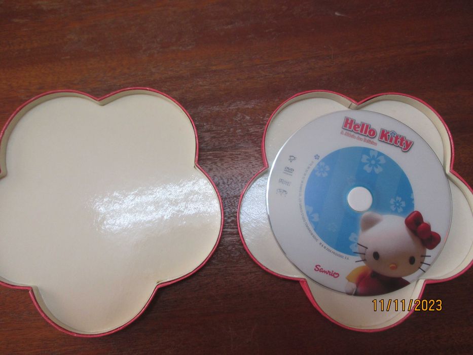 2 dvd de desenhos animados - Abelha Maia e Hello Kitty